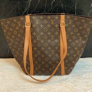 Louis Vuitton shoppers tote